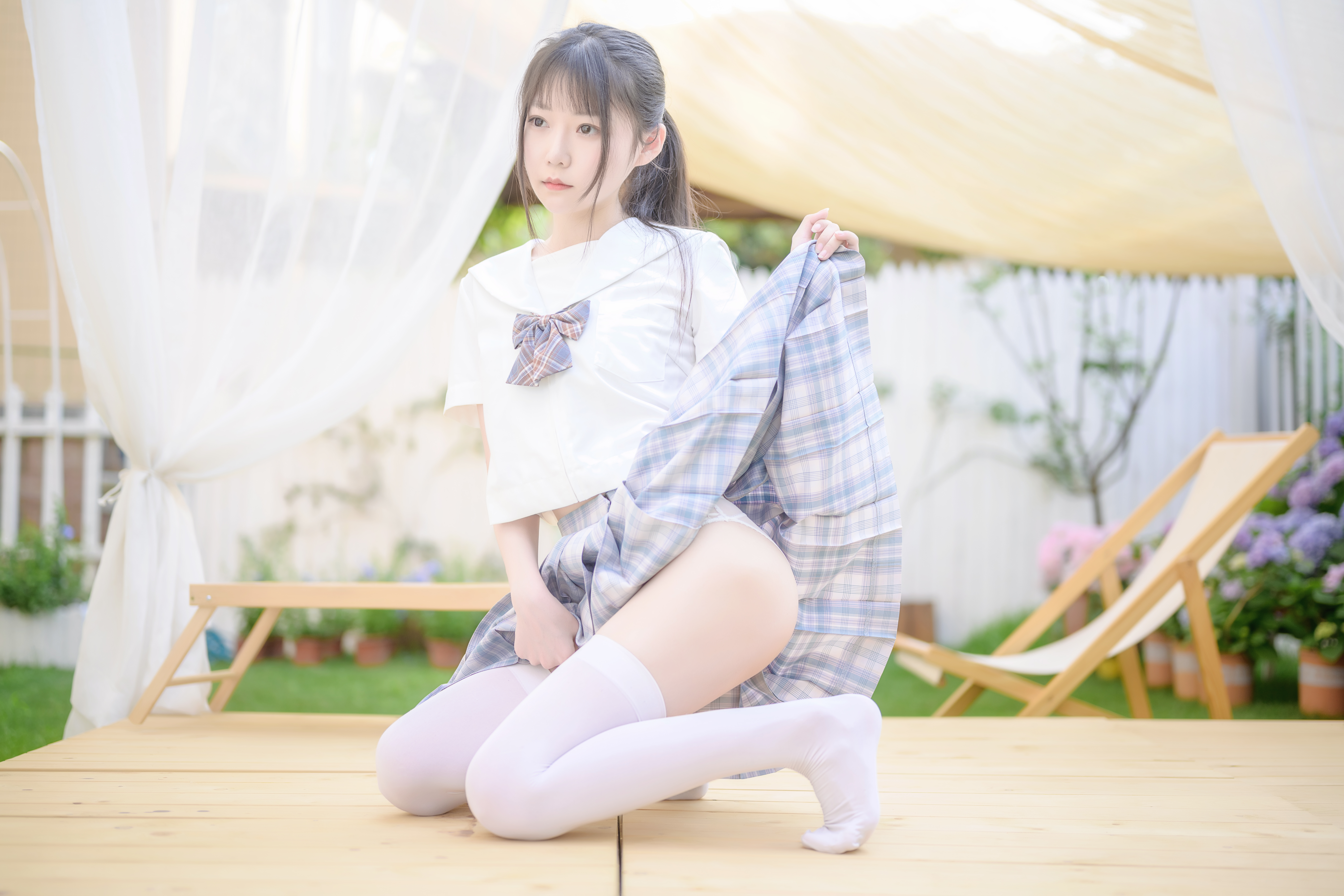 香草喵露露阳光庭院制服写真作品欣赏