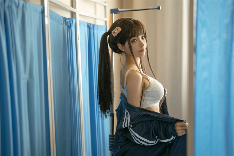 蠢沫沫momo身体检查中创可贴图集